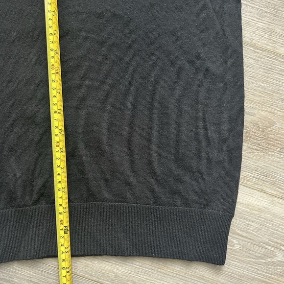 UNTUCKit Men’s Medium Merino Wool 1/4 Zip Black Sweater - Picture 8 of 9